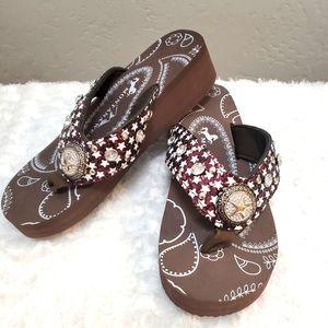 Montana West flip flops
